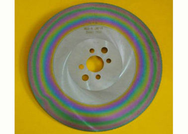 La circulaire en acier scie la lame