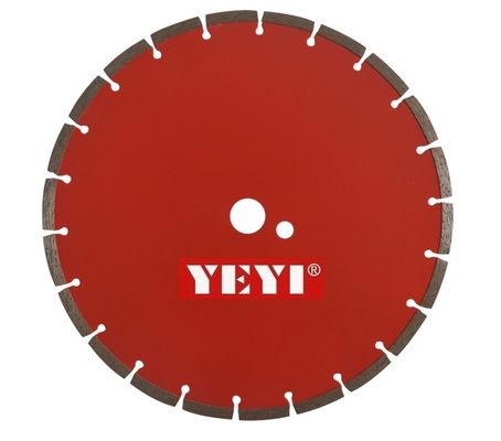 Le diamant segmenté pressé à froid aggloméré scie des lames 105mm/4" coupe sèche