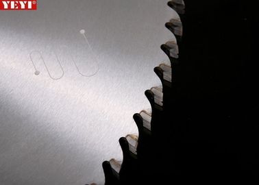 la coupe en aluminium acrylique de coupure de 450MM scie des lames avec le noyau silencieux de bouts de Ceratizit