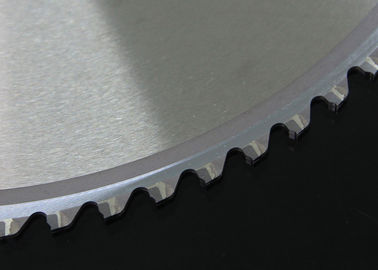 le métal froid non ferreux coupant la lame de scies/l'acier circulaires astuce de cermet scie la lame