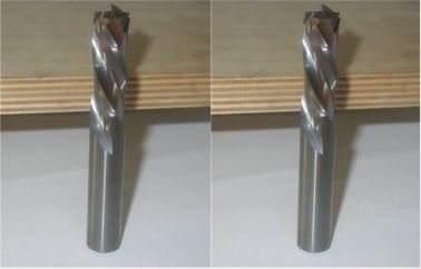Micro de peu de carbure de commande numérique par ordinateur - peu solide de spirale de compression de cannelure du carbure trois de grain pour couper le bois tendre