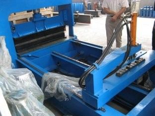 Hydraulique courbe Machine avec la vitesse de la ligne 0-10 m/min pour le panneau de toit Arch