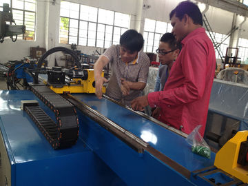 Machine à cintrer de tuyau tubulaire automatique en métal